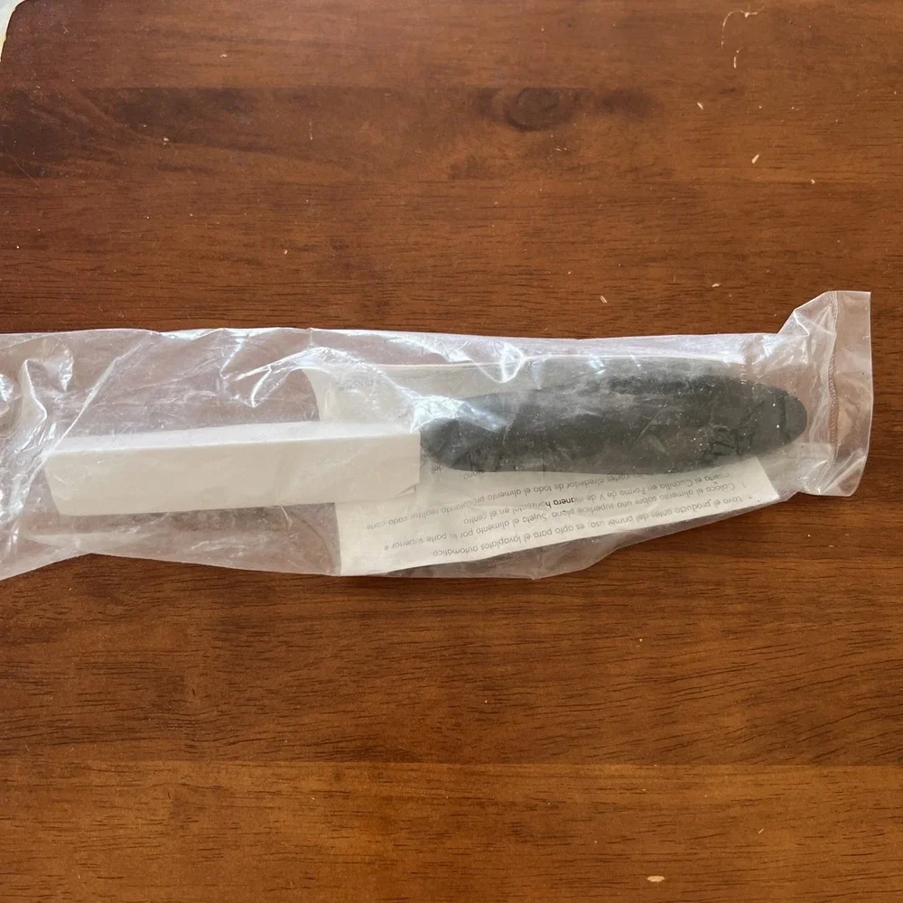 New In Pack Pampered Chef V-Shaped Cutter #1160 Tool To Separate Fruit In Half‎